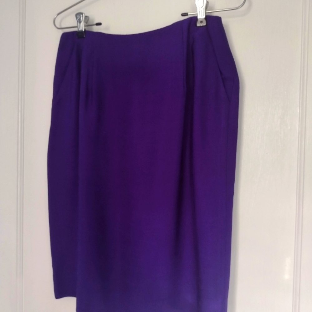 Vintage Silk Dana Buchman Blazer with matching skirt (can be sold separately) - Picture 8 of 13